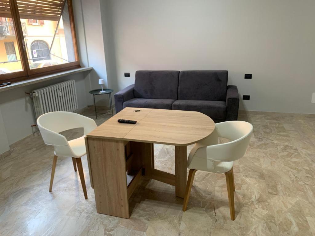 Catrizia Appartement Casale Monferrato Buitenkant foto