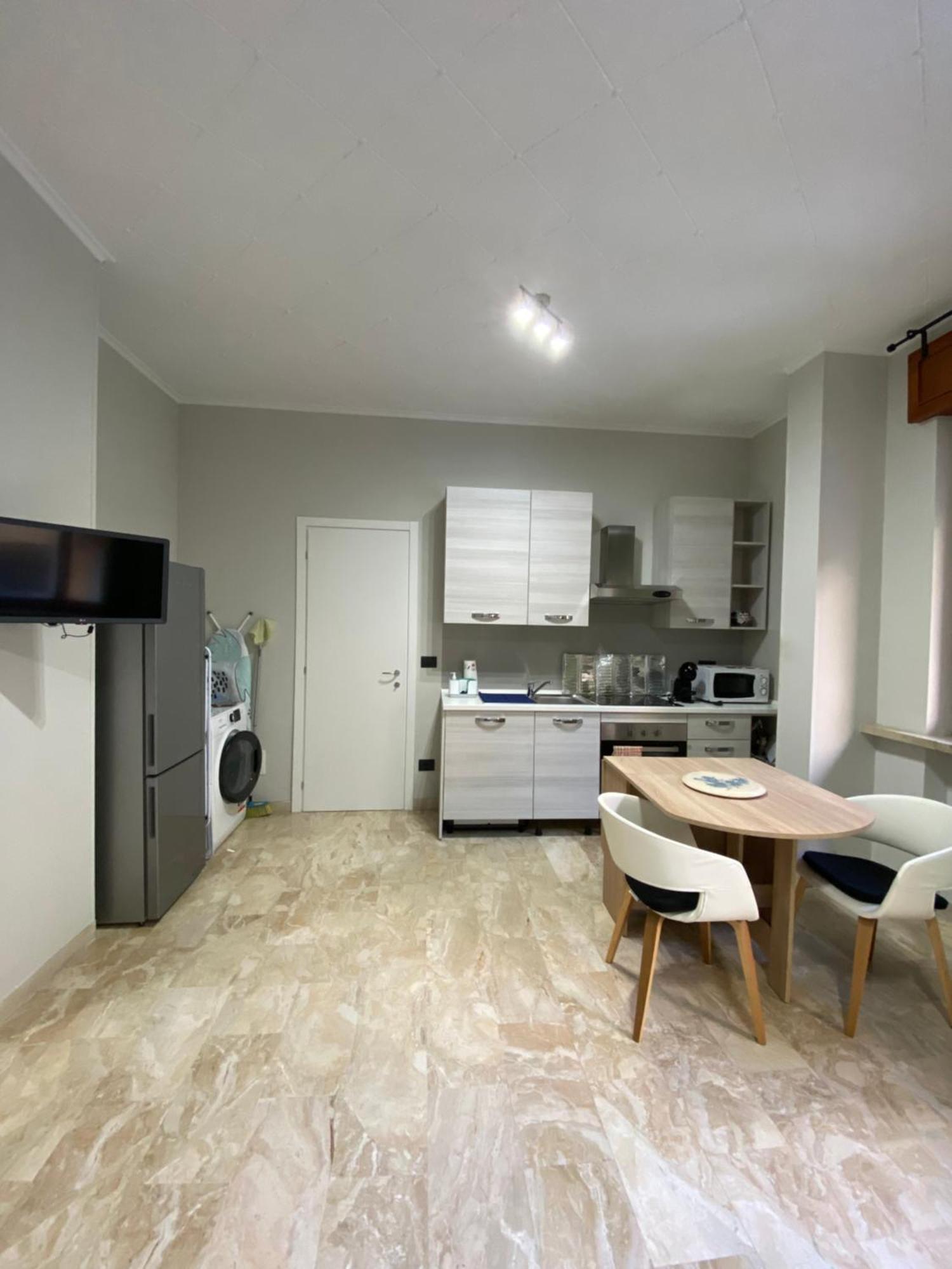Catrizia Appartement Casale Monferrato Buitenkant foto
